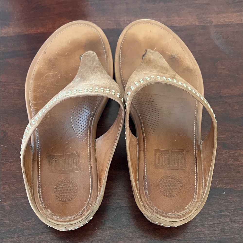 Fitflop Brown Suede Beaded Thong Sandals